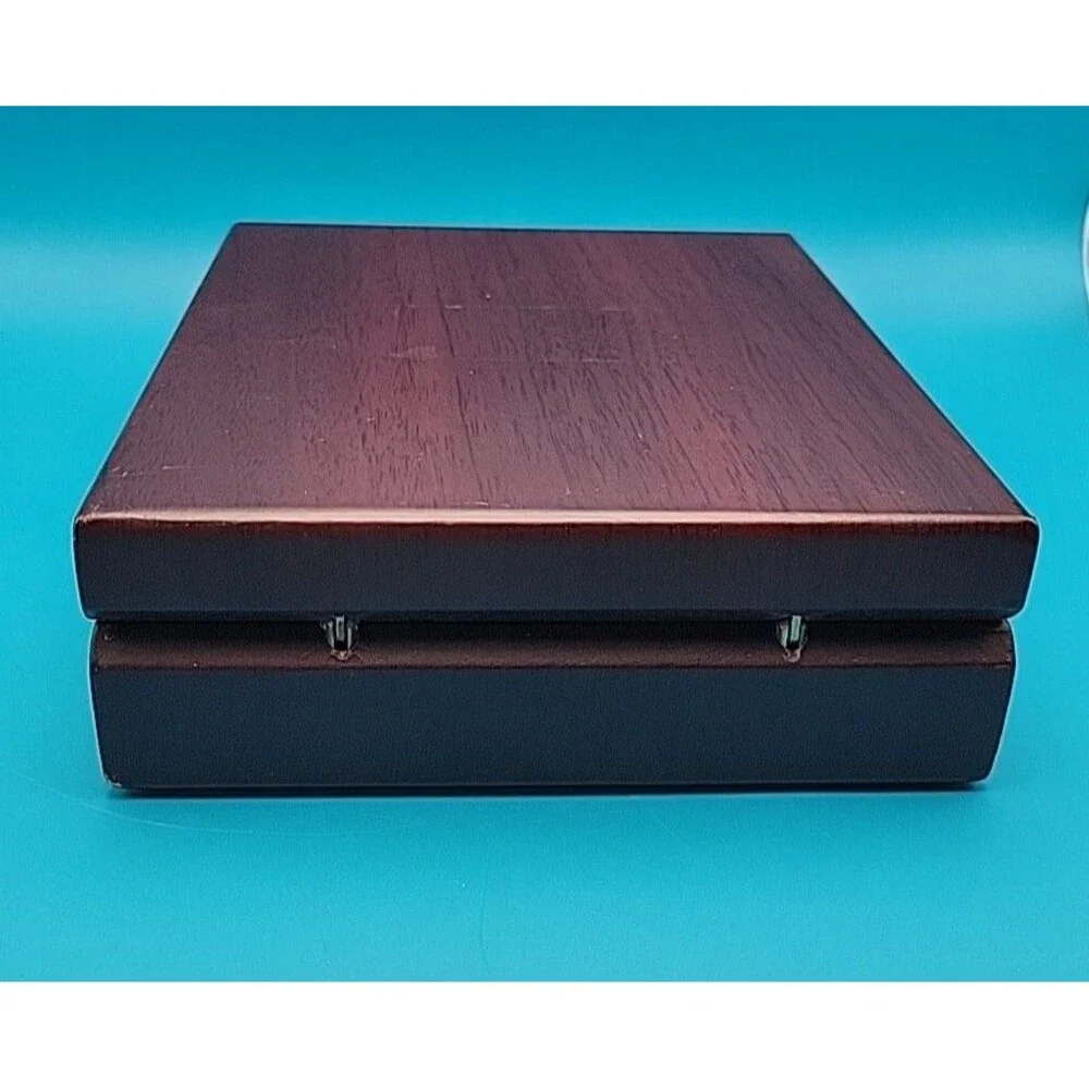 Elegant Sommelier Wine Set Wood Case Stopper, Corkscrew, Bottle Collar